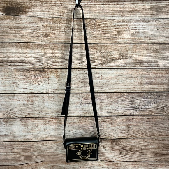 Kate Spade Lemon Street CAMERA Gwen Crossbody - Picture 6 of 13